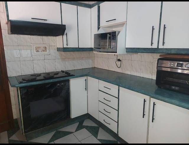 3 BEDROOM PROPERTY TO RENT IN BIRCHLEIGH